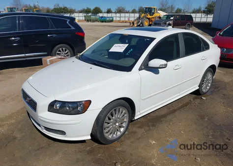 2007 Volvo S40 T5 z USA, uszkodzony, nr VIN YV1MS682972252682